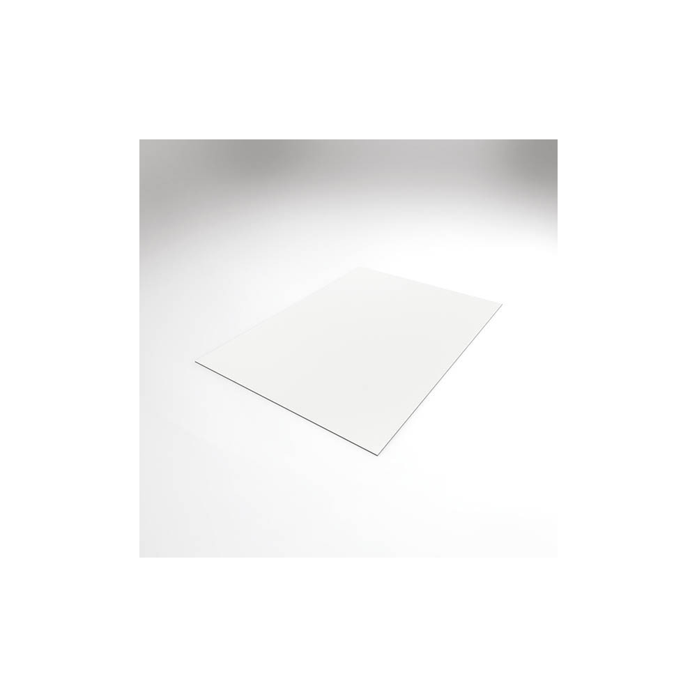 White rigid plates